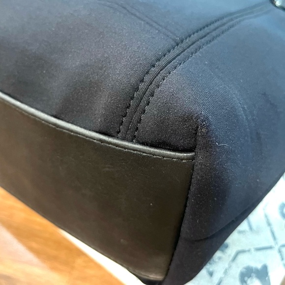 COACH NEO LUNCH TOTE, No. 6201 - Picture 6 of 12